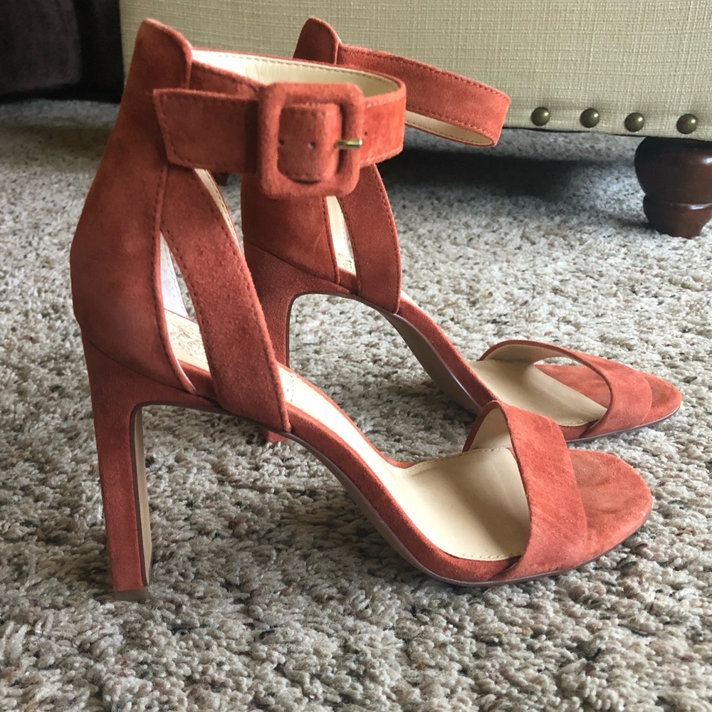 VINCE CAMUTO ‘Bevvyn’ Leather Sandal Heels